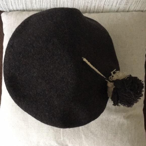 Beret - Picture 2 of 8